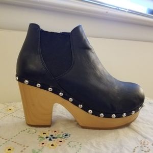 ASOS CLOG BOOTS SIZE 8